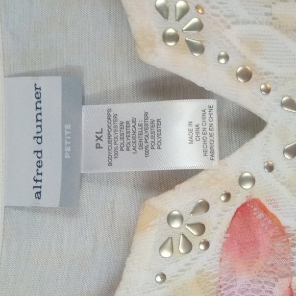 Alfred Dunner Women's Tropical Floral Short Sleeve Lace Top Size XLP - Picture 2 of 9